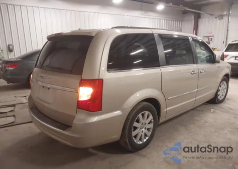 2016 Chrysler Town & Country Touring from USA, damaged, VIN 2C4RC1BG4GR128157